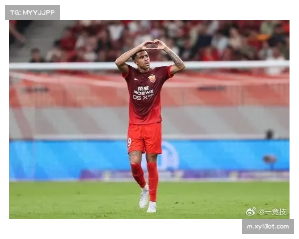 河南队古斯塔沃反戈旧主展现战术价值 南美前锋在快速反击体系中如鱼得水